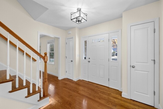 Building Photo - 11 Checkerberry Ln