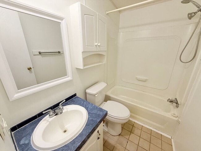 Building Photo - 3936 Griffith Rd