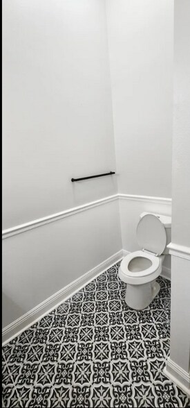 Building Photo - 1416 Arts St