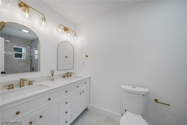 Building Photo - 27381 Voyageur Dr