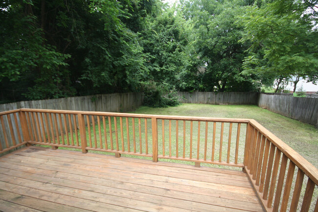 Building Photo - Spacious 3 Bed / 2 Bath Trinity Park Home ...