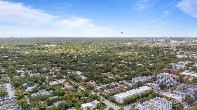 Building Photo - 7508 SW 58th Ave