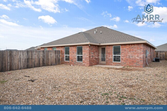 Building Photo - 1105 N Englewood Ave