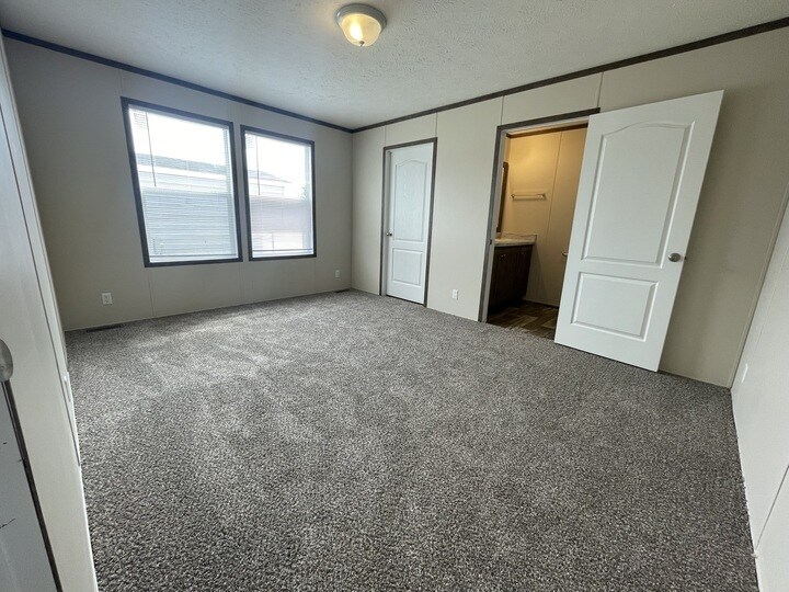 Building Photo - 38039 Pardo Dr