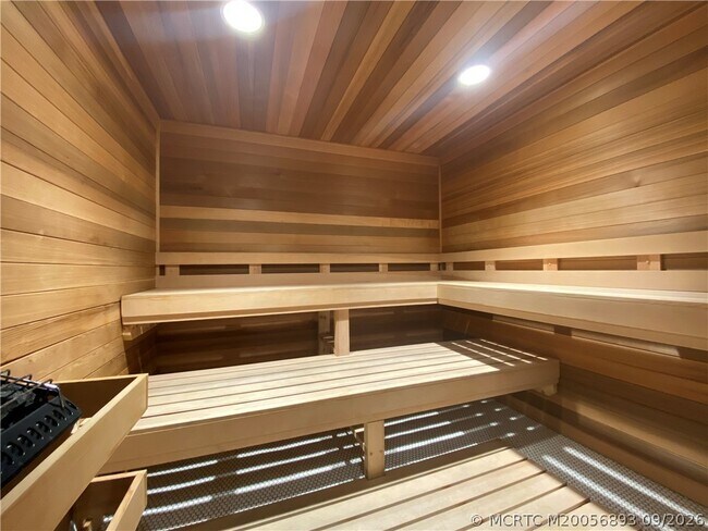 Building Photo - 397 NE Cabana Way