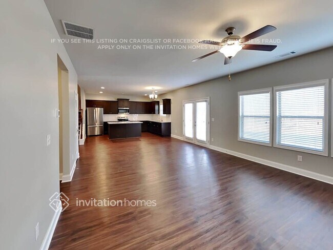 Building Photo - 123 Moss Dr