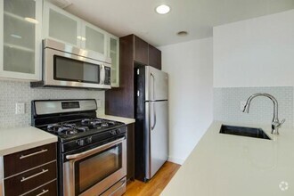 Building Photo - 2 bedroom in New York NY 11218