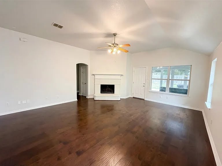 Building Photo - 2126 Highland River Dr