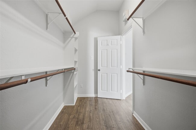 Building Photo - 5755 Lightstone Ln