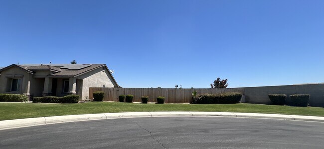 Building Photo - 5418 Sweet Sunblaze Ave