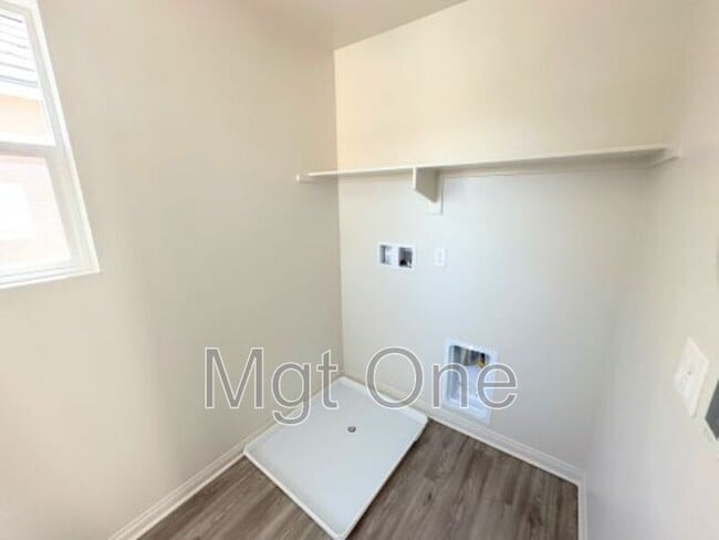 Building Photo - 26819 Colorado Dr