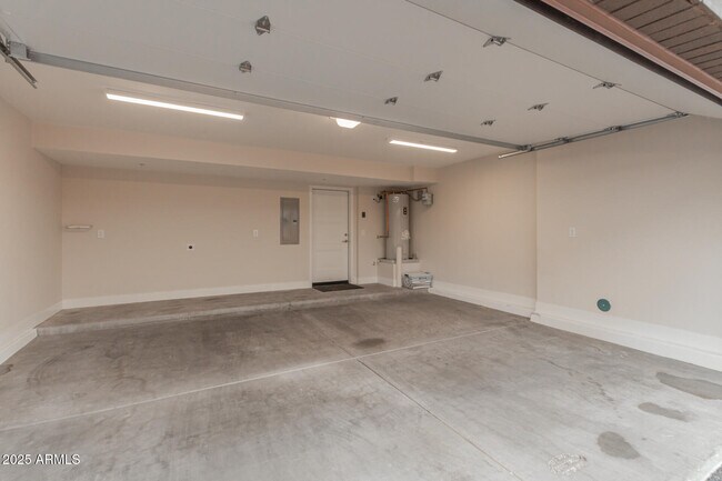 Building Photo - 7550 E Osborn Rd