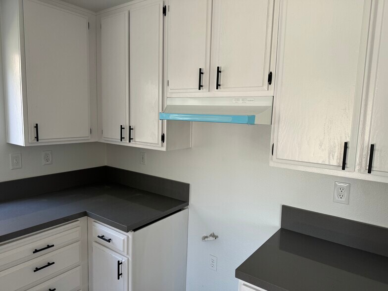Building Photo - 366 Samsara Ct