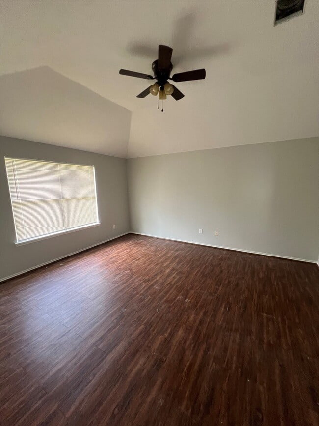 Building Photo - 2903 Sockeye Dr