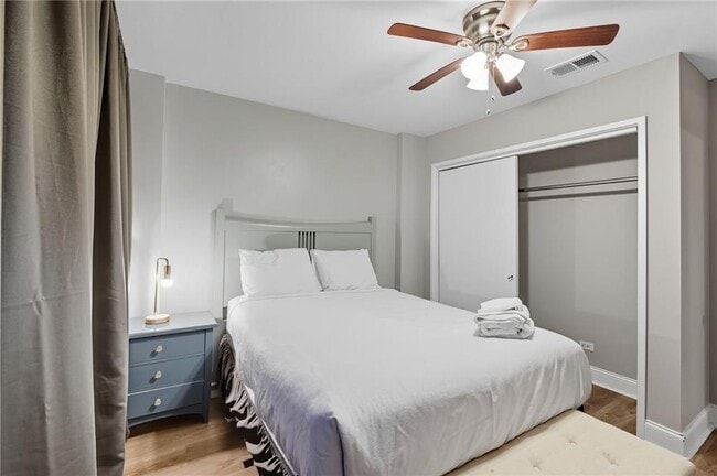 Building Photo - 3645 Peachtree Rd NE