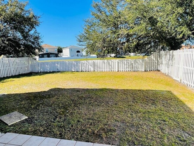 Building Photo - 1803 Meadow Pond Way