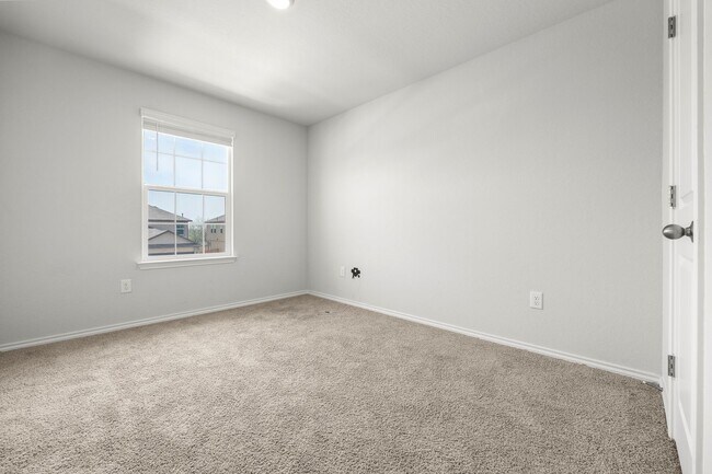 Building Photo - 4 Weeks Free!! Like New Home In The Preserve at Medina!!!