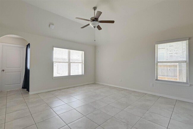 Building Photo - 20323 Creekdale Bend Dr