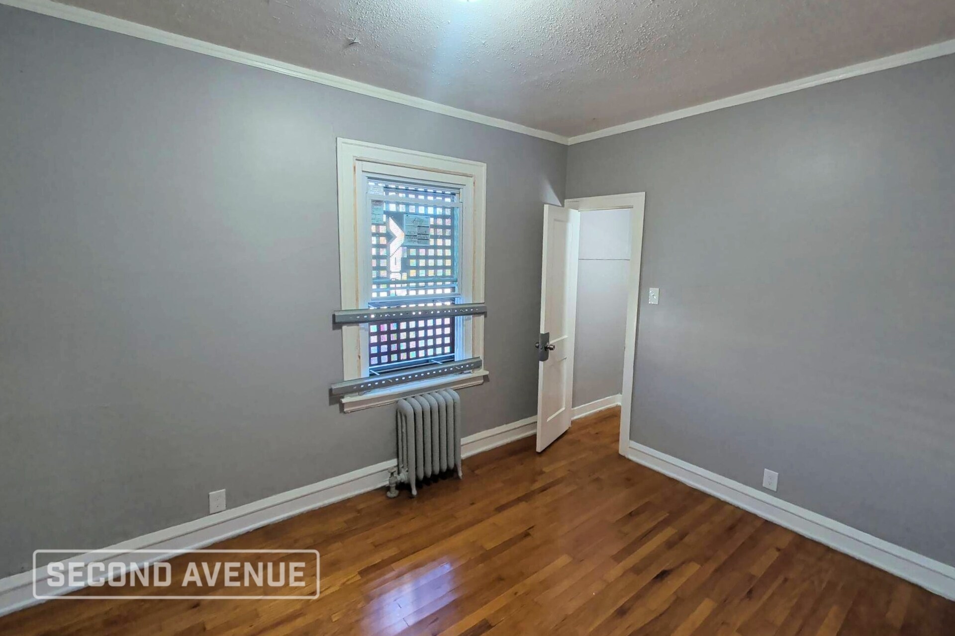 Building Photo - 7114 S Claremont Ave