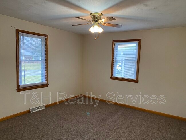 Building Photo - 4106 Mellen Dr