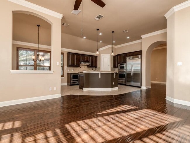 Building Photo - 2321 Gilia Dr