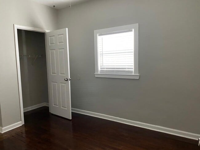 Building Photo - 679 Jones Ave NW