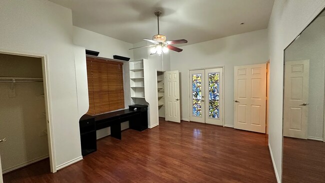 Building Photo - 5713 Allen Ln