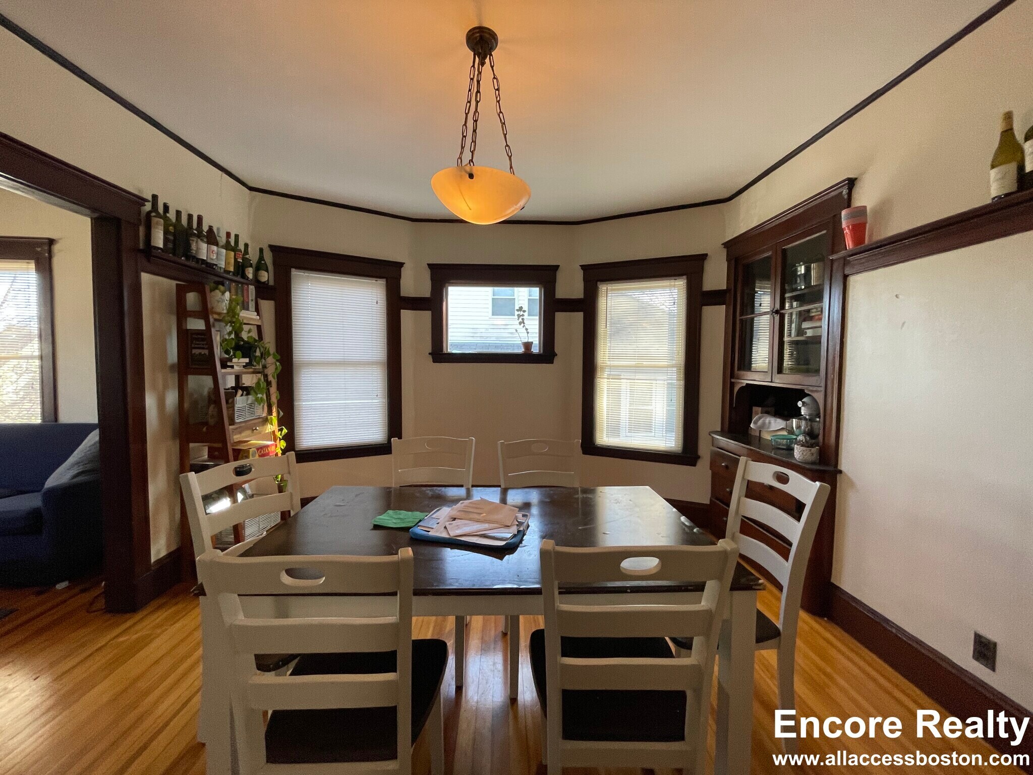 Building Photo - 56 Hobson St