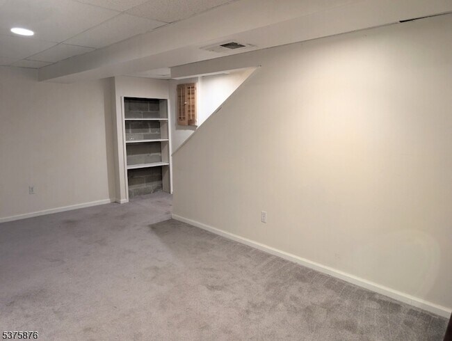 Building Photo - 1503 Cobblestone Ct
