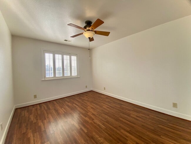 Building Photo - Spacious 5-bedroom Home Located in Niles Neighborhood of Fremont!