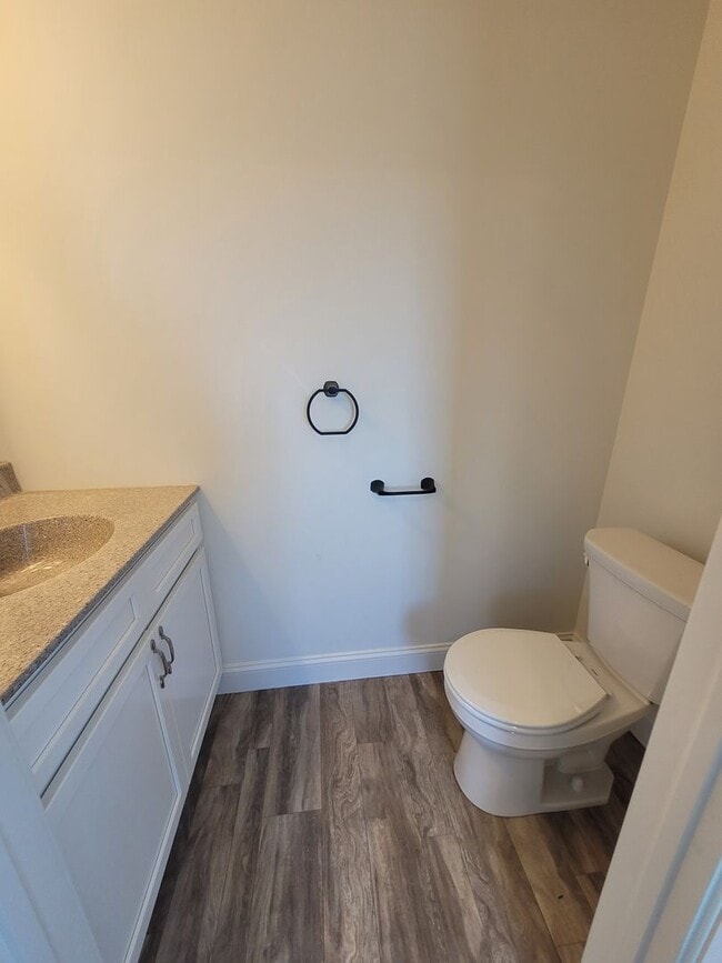 Building Photo - Newly renovated 2 Bedroom Townhome Gordonville
