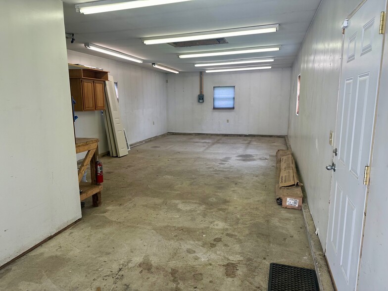 Building Photo - 6518 Middleshire Ct