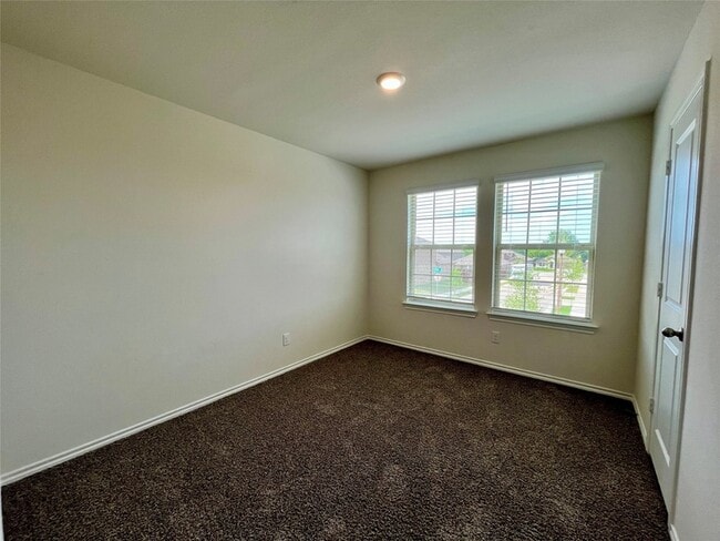 Building Photo - 2304 Lattimore St