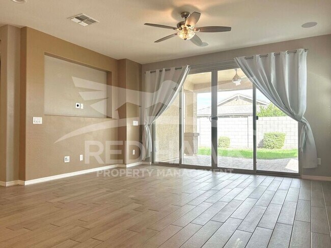 Building Photo - 41300 W Palmyra Ln