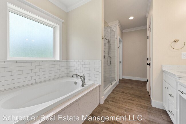 Building Photo - 5 br, 4.5 bath House - 15997 Wickstrand Road