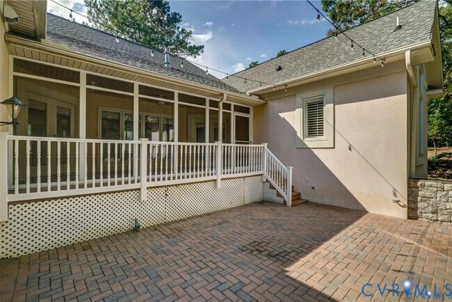 Building Photo - 4753 Royal Burgess Ct