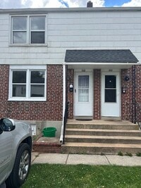 Building Photo - 858 Fahs St