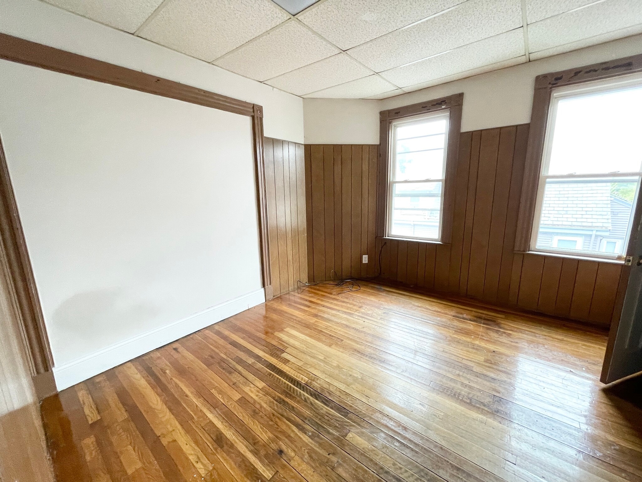 Building Photo - 32 Harbor View St