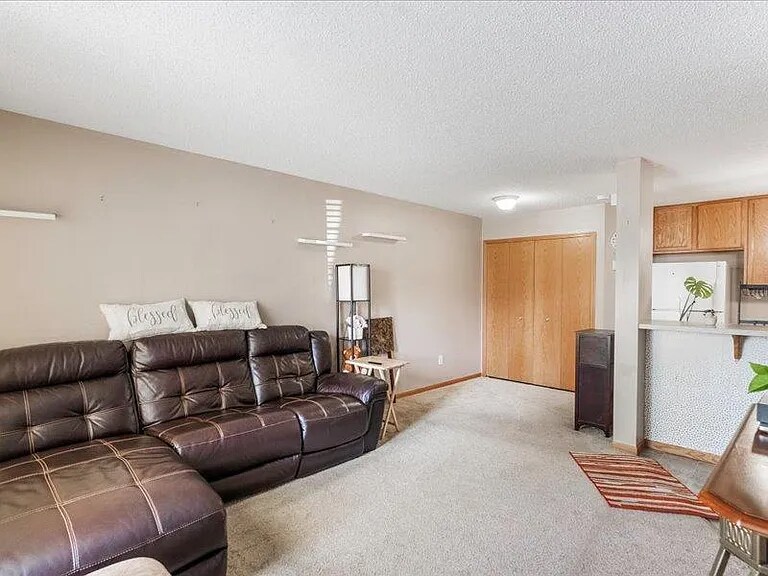 Building Photo - 7087 139th Ave NW