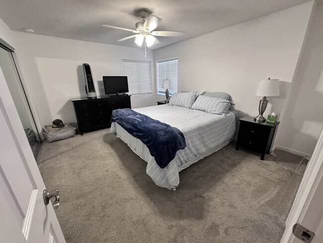 Building Photo - 441 Moser Ave