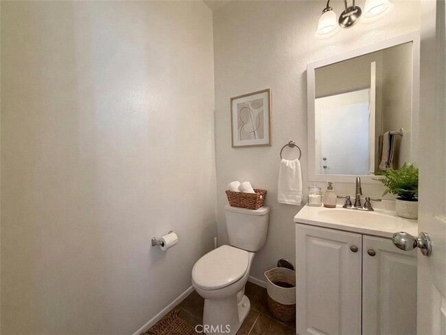 Building Photo - 32 Tradewinds