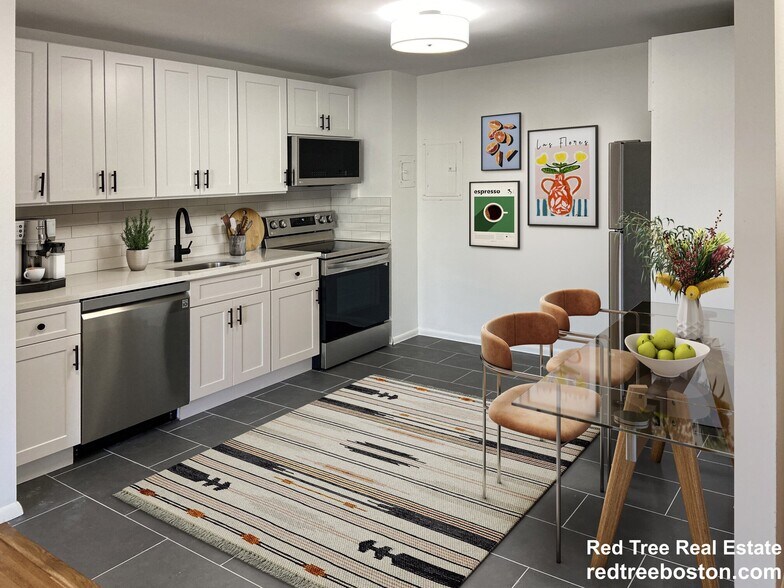 Building Photo - 880 E 4th St