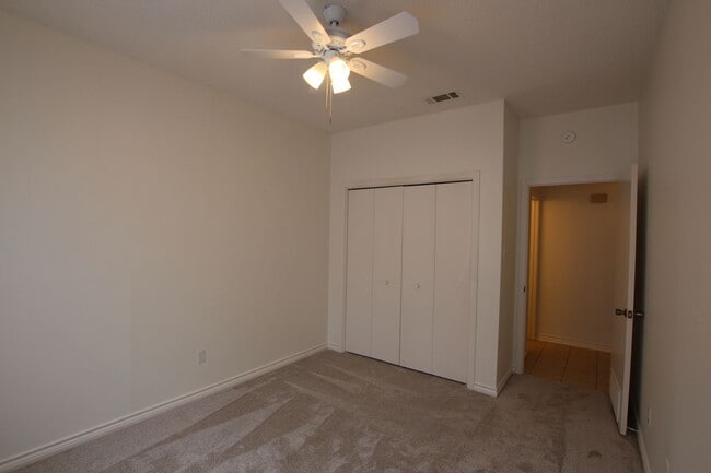 Building Photo - Available Now! 2 Bedroom 2 BathTownhome!
