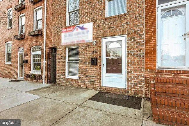 Building Photo - 2604 Hudson St