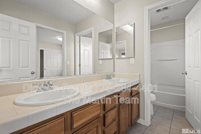 Building Photo - 3988 Dominus Dr