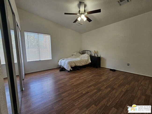 Building Photo - 31765 Victor Rd