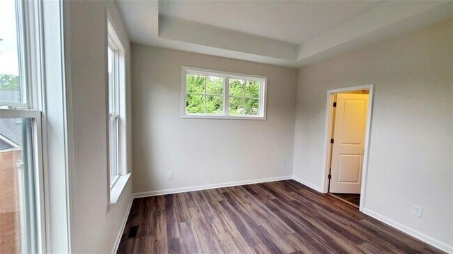 Building Photo - 117 Chestnut Cir