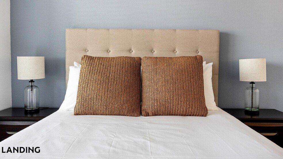 Building Photo - 1760 S Crismon Rd