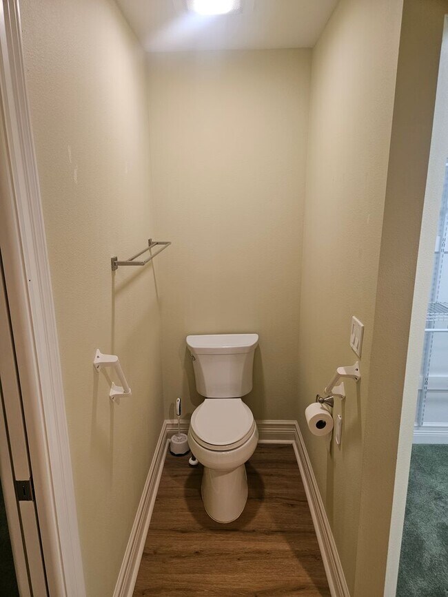 Building Photo - Stylish Palm Harbor Home in Bentley Park –...