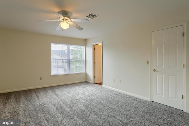 Building Photo - 122 Cardinal Ln